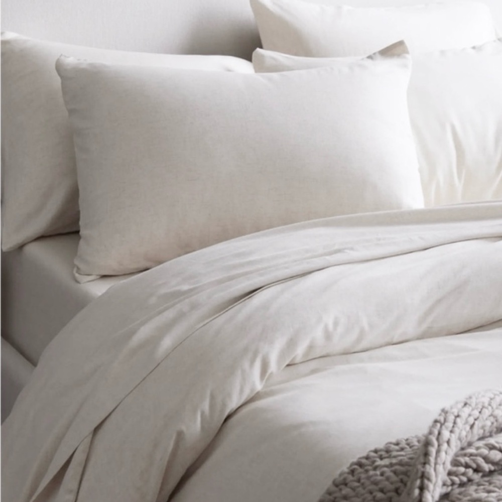 NWOT Quince Linen and Bamboo Queen Duvet Cover in Ivory - Picture 3 of 5
